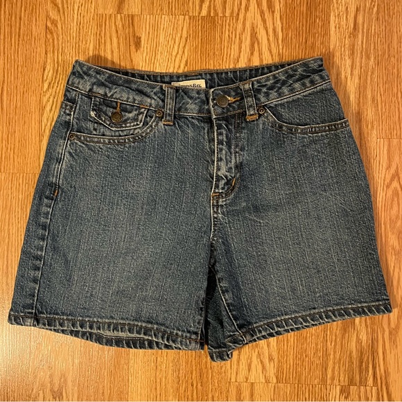 VTG 2000s MID RISE DENIM JEAN SHORTS - Picture 1 of 3